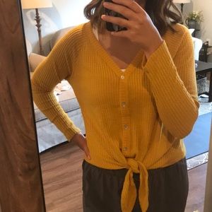 Tie-front yellow long sleeve tee